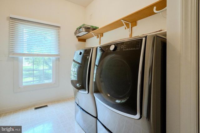 4907 ELSA CT, Fairfax, VA 22030