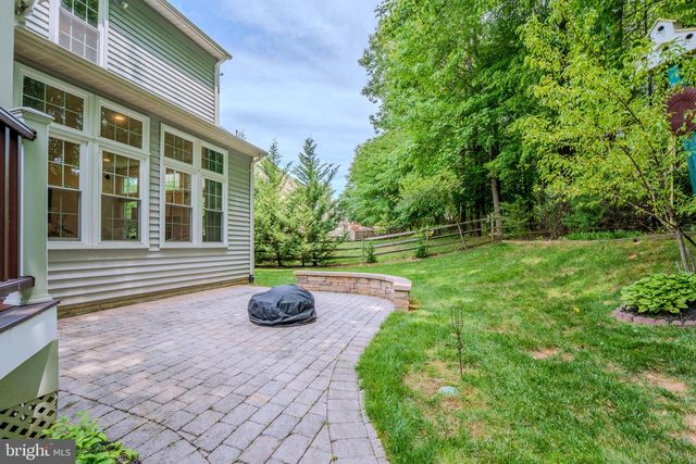 4907 ELSA CT, Fairfax, VA 22030