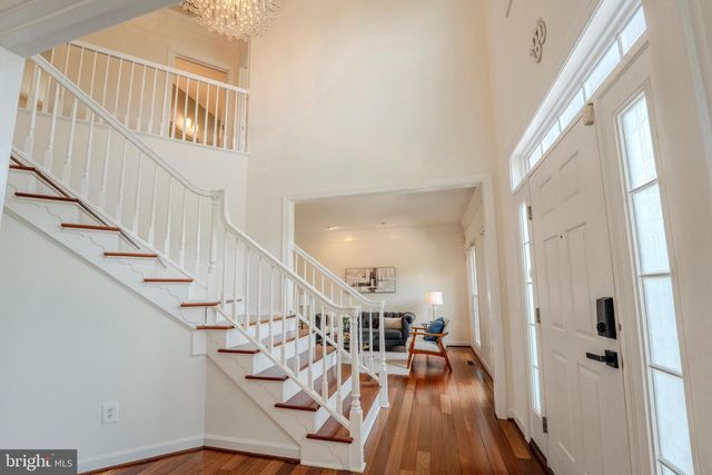 4907 ELSA CT, Fairfax, VA 22030