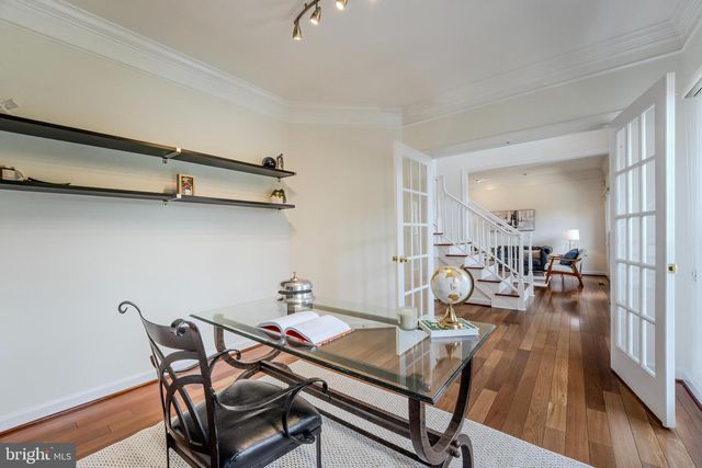 4907 ELSA CT, Fairfax, VA 22030