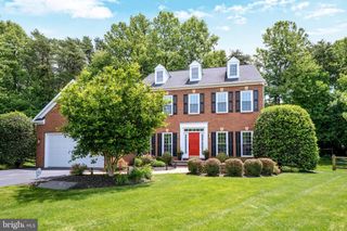 4907 ELSA CT, Fairfax, VA 22030