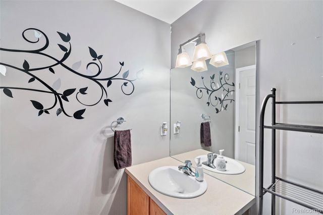 2238 Antrim Court, Davison Township, MI 48423