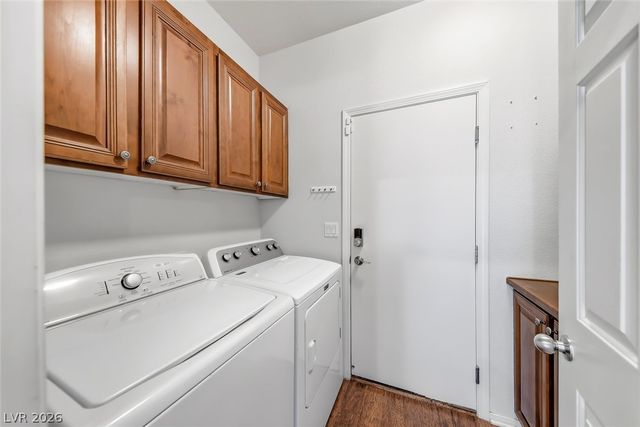 1129 Dunrobin Garden Street, Henderson, NV 89002