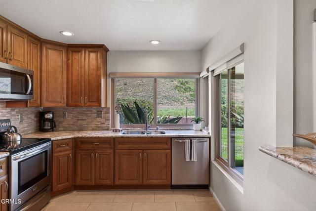 34108 Village 34, Camarillo, CA 93012