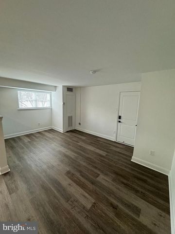 1841 Davisville Rd Apt B4, Willow Grove, PA 19090