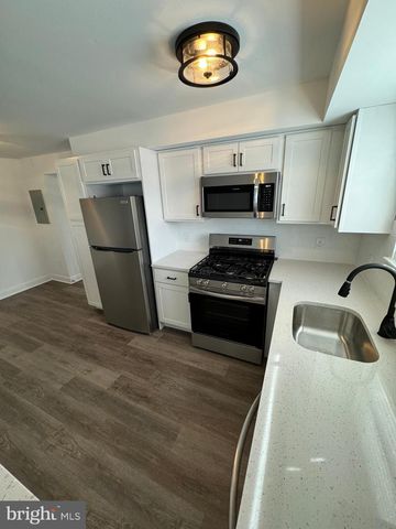 1841 Davisville Rd Apt B4, Willow Grove, PA 19090
