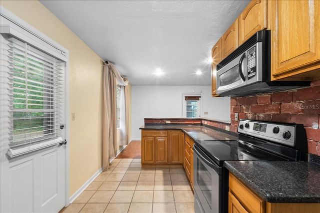 6205 NW 26TH TERRACE, Gainesville, FL 32653