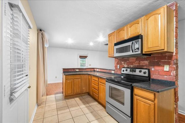 6205 NW 26TH TERRACE, Gainesville, FL 32653