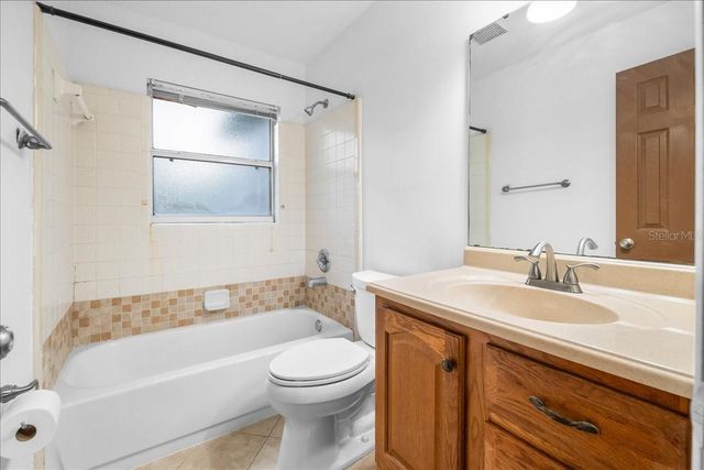 6205 NW 26TH TERRACE, Gainesville, FL 32653