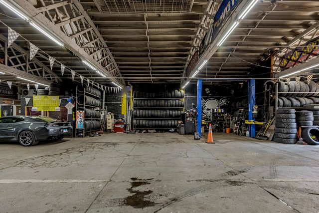 2447 S Pulaski Road, Chicago, IL 60623