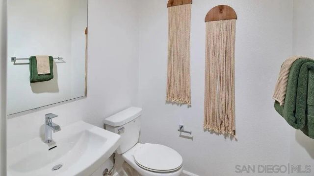 2709 Faye Drive, San Marcos, CA 92078