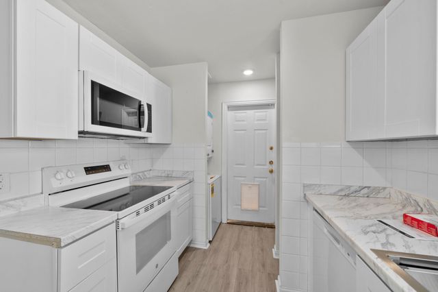 1317 Denver. Avenue, Fort Worth, TX 76164