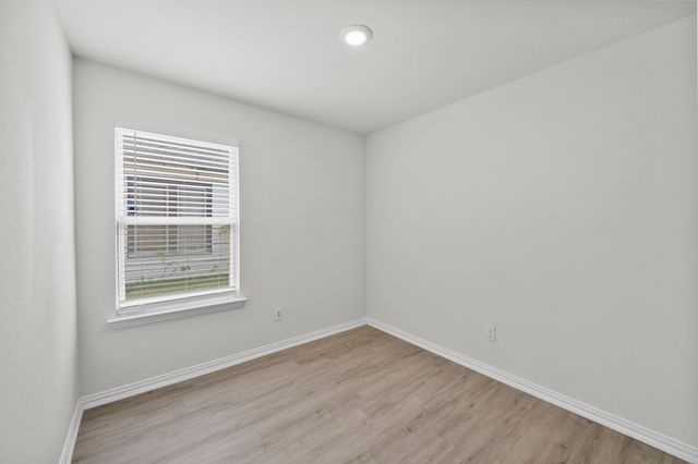 1317 Denver. Avenue, Fort Worth, TX 76164