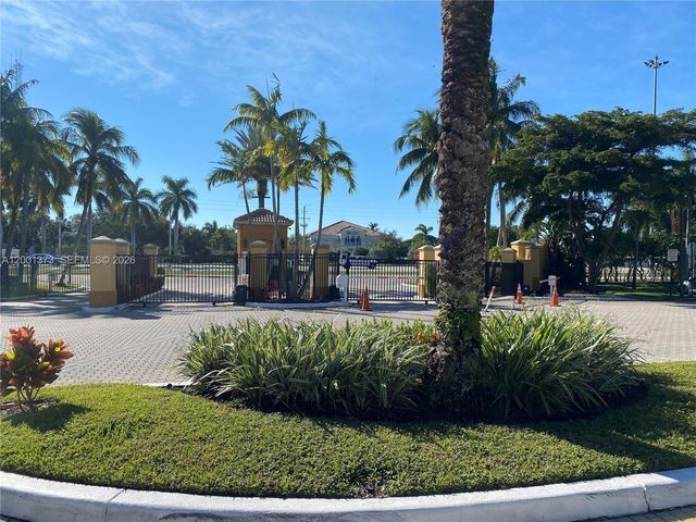 9645 NW 1st Court 1302, Pembroke Pines, FL 33024