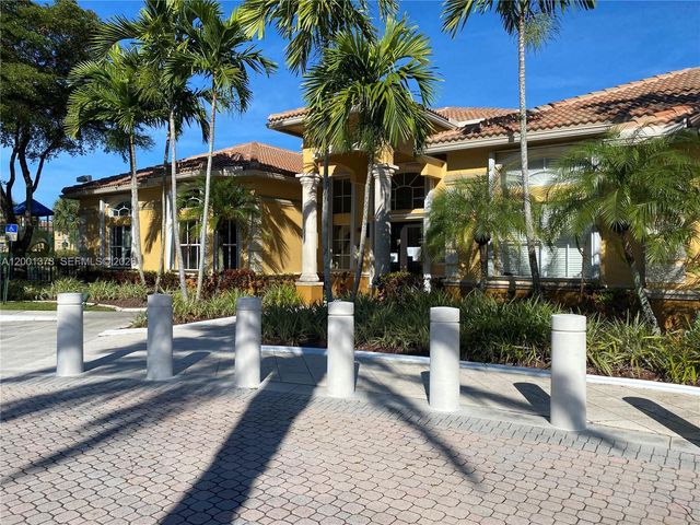 9645 NW 1st Court 1302, Pembroke Pines, FL 33024