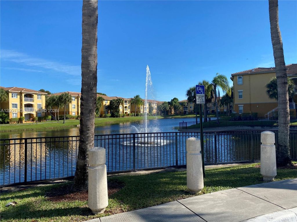 9645 NW 1st Court 1302, Pembroke Pines, FL 33024