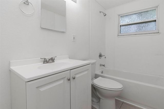6713 S KISSIMMEE STREET, Tampa, FL 33616