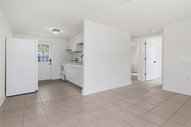 6713 S KISSIMMEE STREET, Tampa, FL 33616