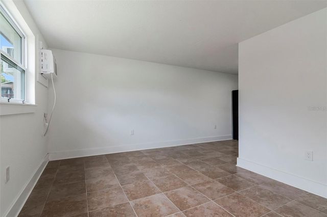 6713 S KISSIMMEE STREET, Tampa, FL 33616