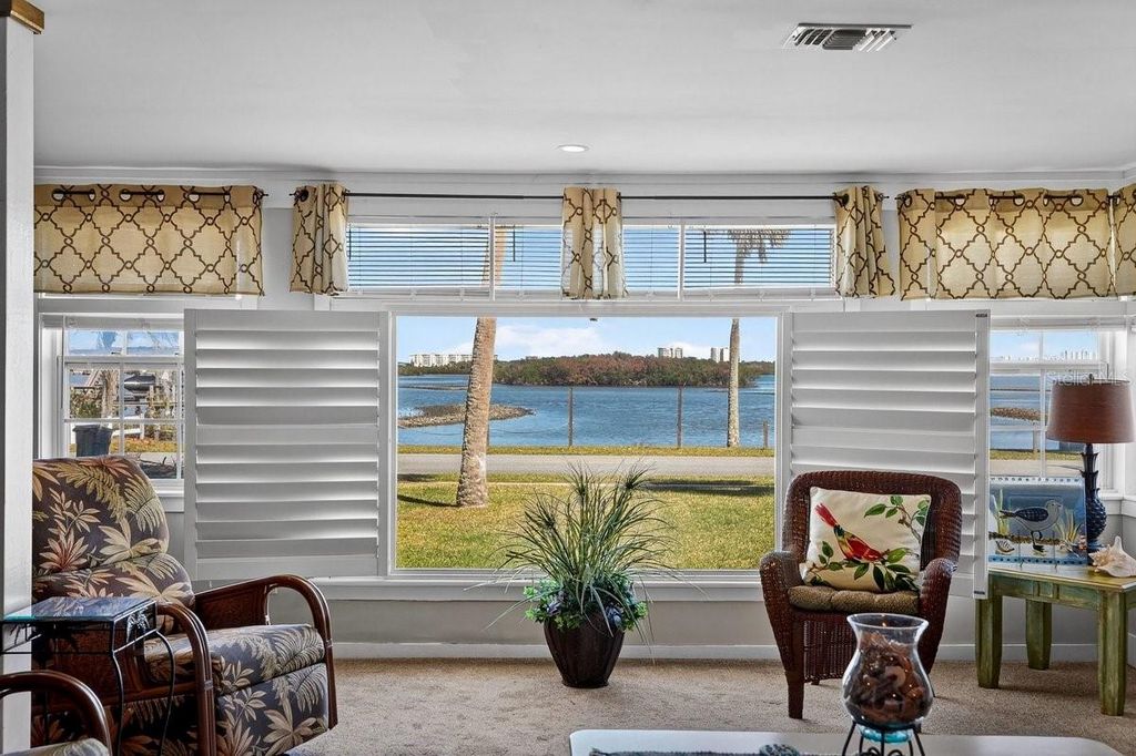 Image 3 of property listing at 4390 HALIFAX DRIVE, Port Orange, FL 32127