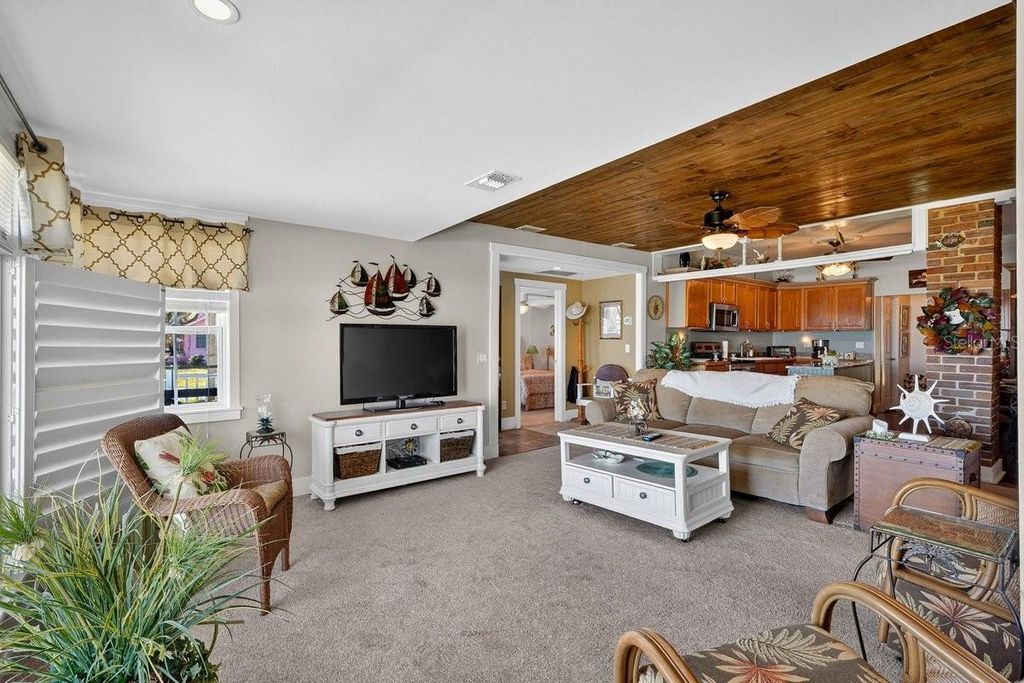 Image 23 of property listing at 4390 HALIFAX DRIVE, Port Orange, FL 32127