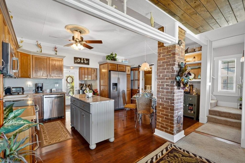 Image 5 of property listing at 4390 HALIFAX DRIVE, Port Orange, FL 32127