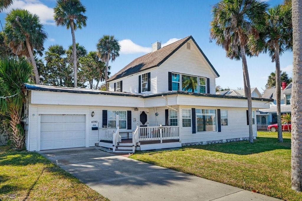 Image 41 of property listing at 4390 HALIFAX DRIVE, Port Orange, FL 32127