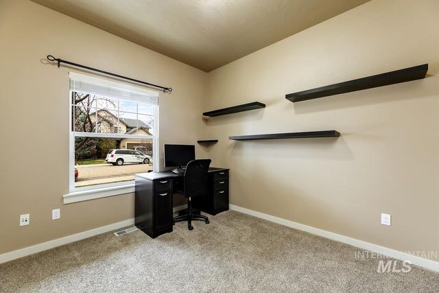 2512 N Tweedbrook Avenue, Meridian, ID 83646