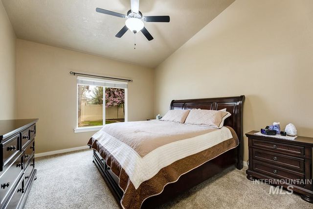 2512 N Tweedbrook Avenue, Meridian, ID 83646