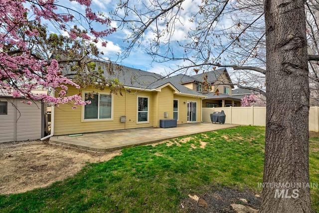 2512 N Tweedbrook Avenue, Meridian, ID 83646