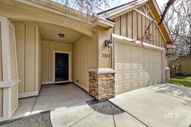 2512 N Tweedbrook Avenue, Meridian, ID 83646