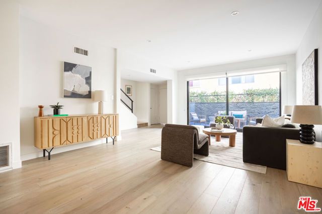 1823 N Fuller Avenue 4, Los Angeles, CA 90046