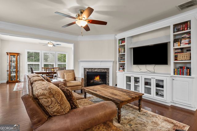 402 Larch Looper Drive, Griffin, GA 30223