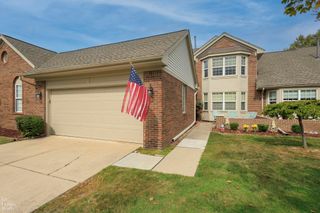 15746 Golfview Street 179, Riverview, MI 48193