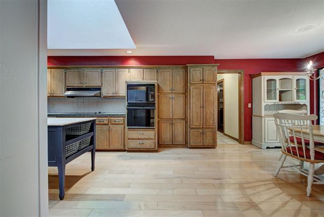12913 Burlingame Avenue, Oklahoma City, OK 73120