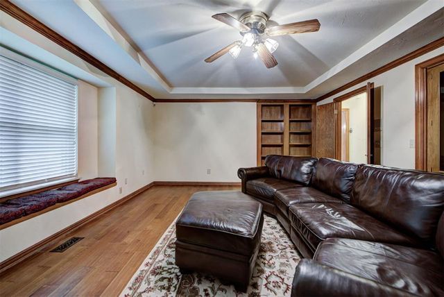 12913 Burlingame Avenue, Oklahoma City, OK 73120