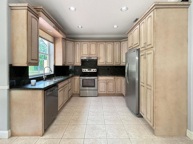 11131 LAUREL WALK Road, Wellington, FL 33449