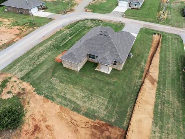 5131 Grassland Drive, Guthrie, OK 73044