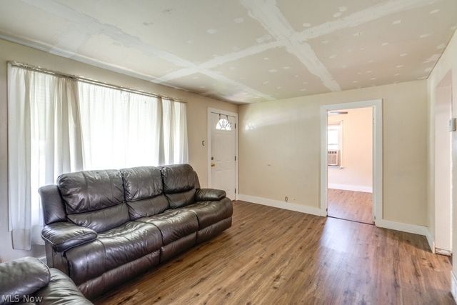 1064 Orchard Avenue, Aurora, OH 44202