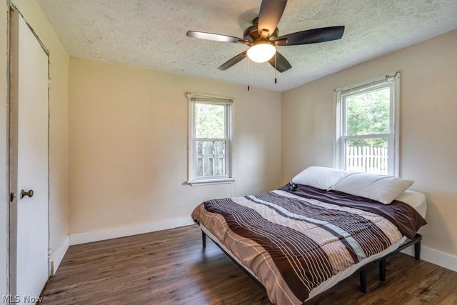 1064 Orchard Avenue, Aurora, OH 44202