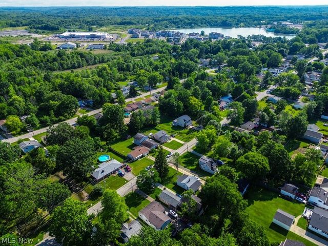 1064 Orchard Avenue, Aurora, OH 44202