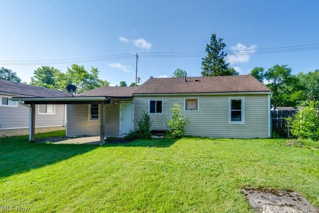 1064 Orchard Avenue, Aurora, OH 44202