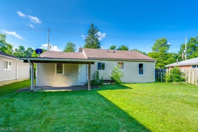 1064 Orchard Avenue, Aurora, OH 44202