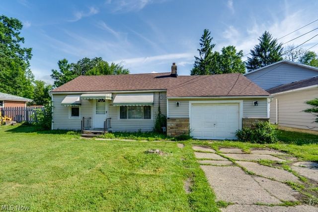 1064 Orchard Avenue, Aurora, OH 44202