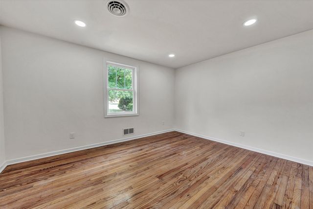 1127 Highland RD, Salem, VA 24153
