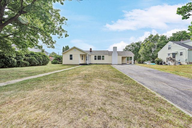 1127 Highland RD, Salem, VA 24153