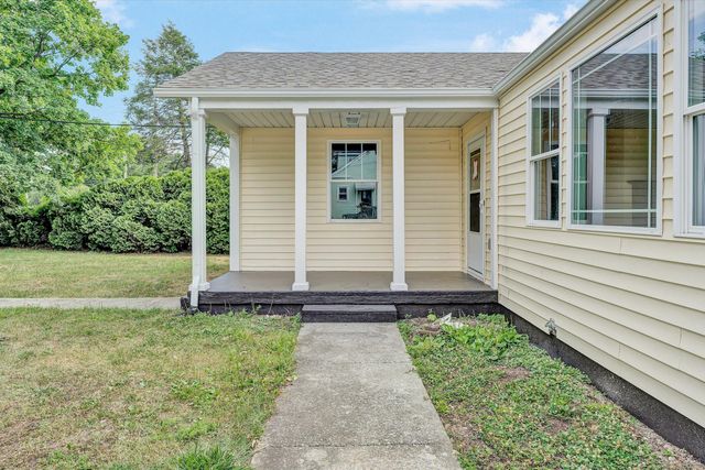 1127 Highland RD, Salem, VA 24153