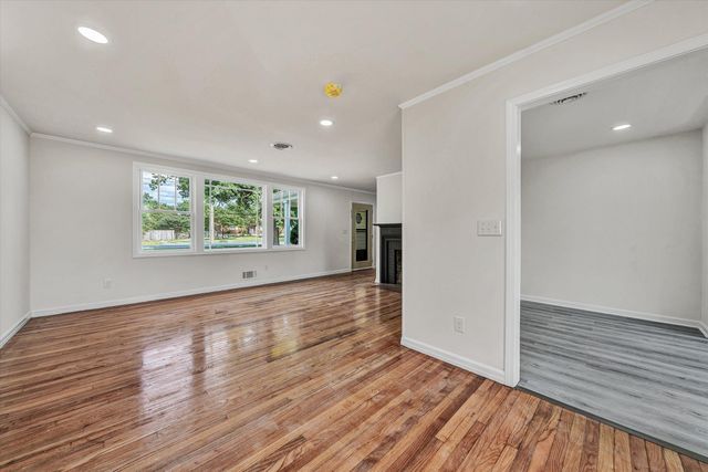 1127 Highland RD, Salem, VA 24153