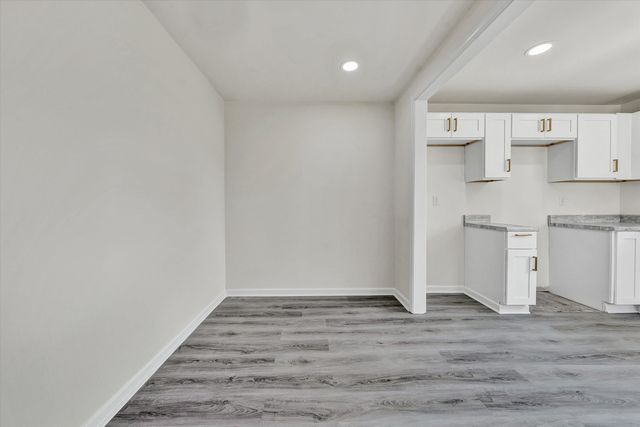 1127 Highland RD, Salem, VA 24153