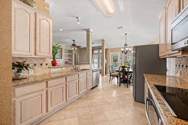 926 Creekbend Drive, Keller, TX 76248